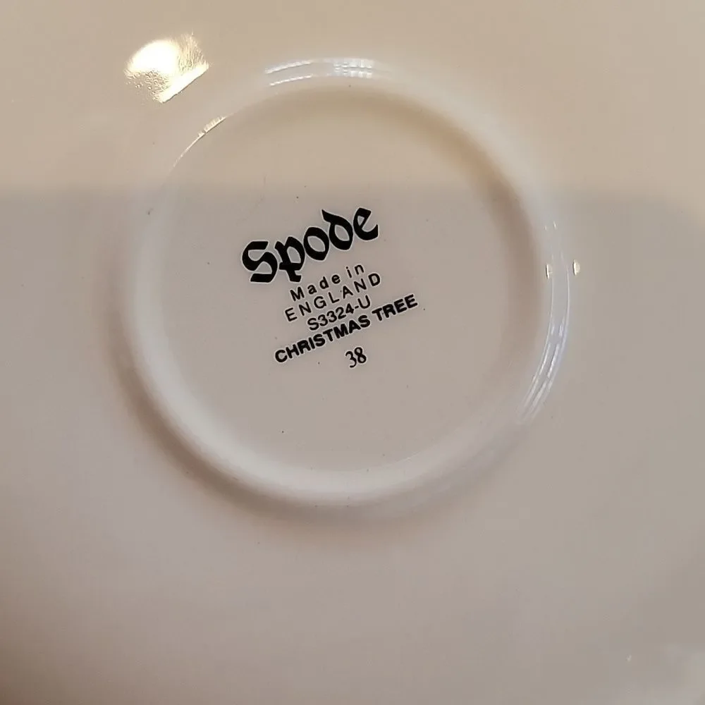 Vintage Spode Christmas tea/saucer 7oz. Set of 4